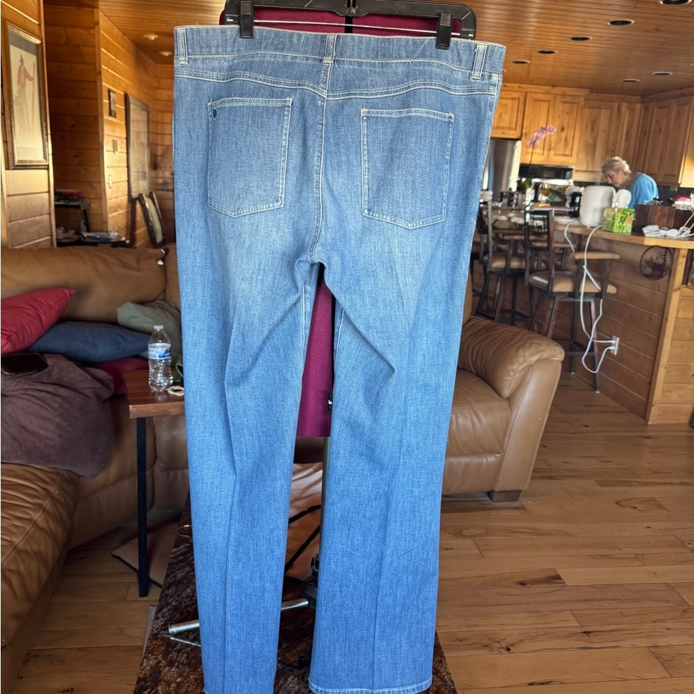 BETABRAND Blue Women's Jeans - Picture 4 of 9